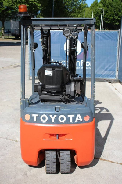 Toyota 8FBE18T - Electric forklift: picture 4 Toyota 8FBE18T - Electric forklift: picture 4