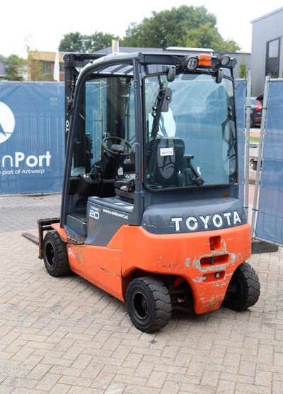 Toyota 8FBM20T - Electric forklift: picture 4 Toyota 8FBM20T - Electric forklift: picture 4