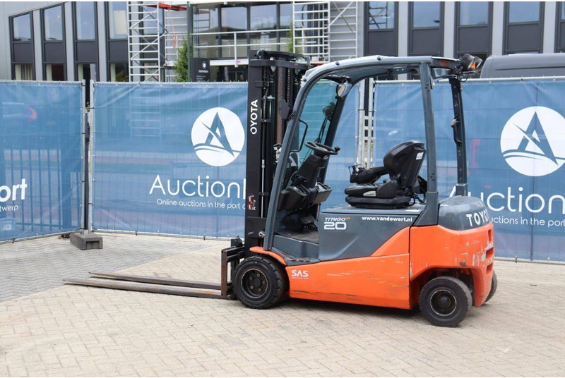 Toyota 8FBM20T - Electric forklift: picture 3 Toyota 8FBM20T - Electric forklift: picture 3