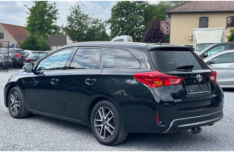 Toyota Auris Touring Sports _ 2.0 D - Sedan: picture 2 Toyota Auris Touring Sports _ 2.0 D - Sedan: picture 2