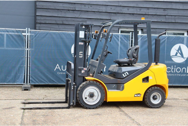 Un FD30T-NJS1 - Diesel forklift: picture 1 Un FD30T-NJS1 - Diesel forklift: picture 1