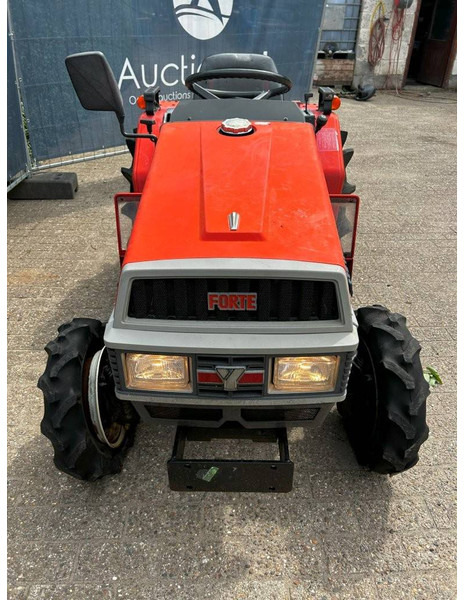 Farm tractor Yanmar F155: picture 8