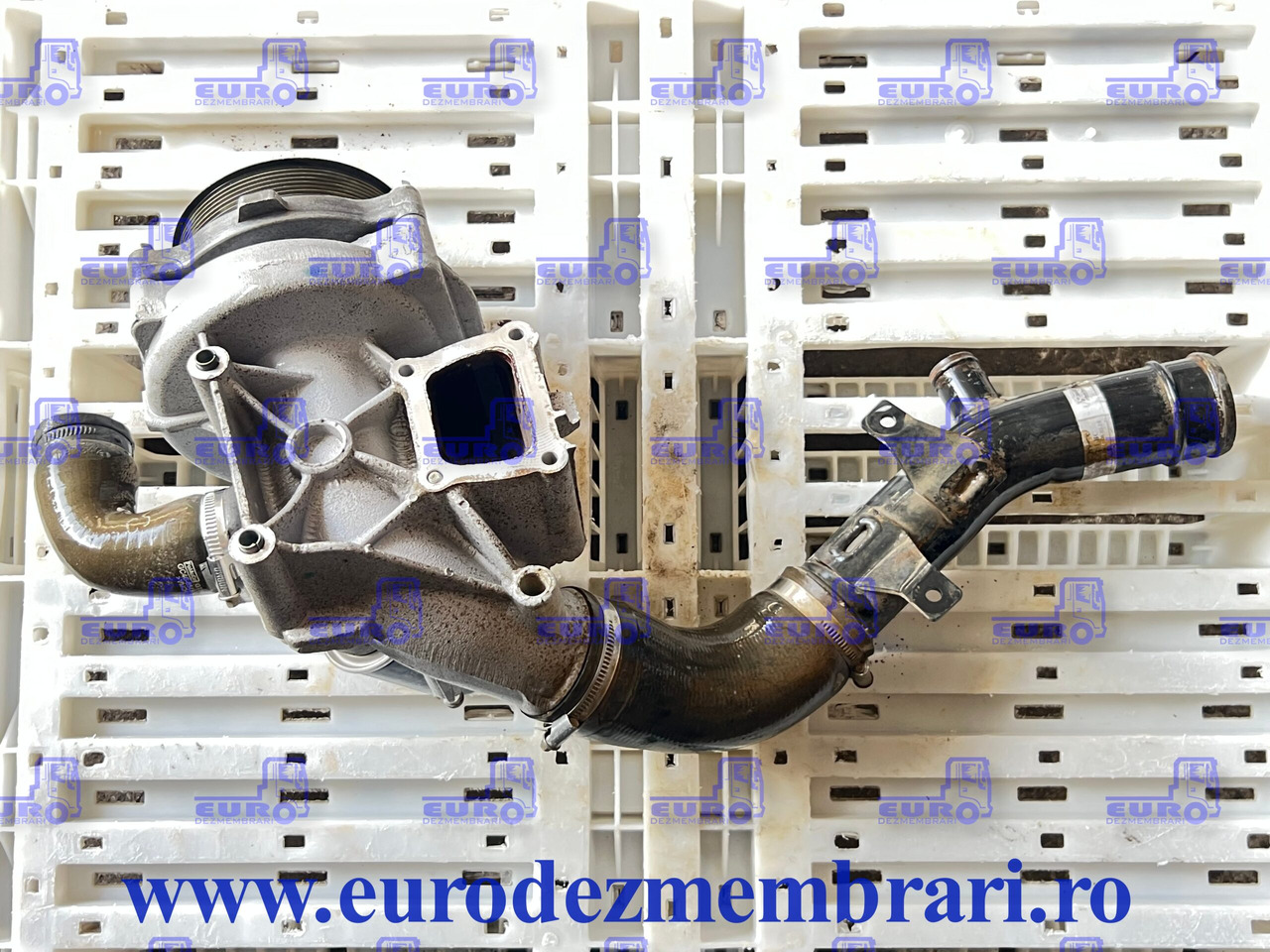 CARCASA POMPA APA + POMPA APA FORD FHR6 GC468505AF - Coolant pump for Truck: picture 2 CARCASA POMPA APA + POMPA APA FORD FHR6 GC468505AF - Coolant pump for Truck: picture 2