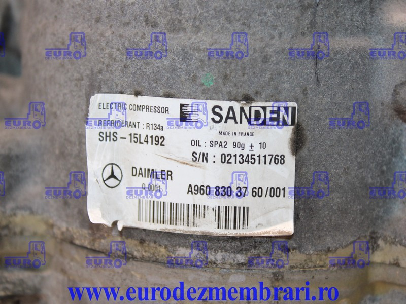 COMPRESOR CLIMA STATIONARE MERCEDES ACTROS MP4 A9608303760 - Air brake compressor for Truck: picture 2 COMPRESOR CLIMA STATIONARE MERCEDES ACTROS MP4 A9608303760 - Air brake compressor for Truck: picture 2