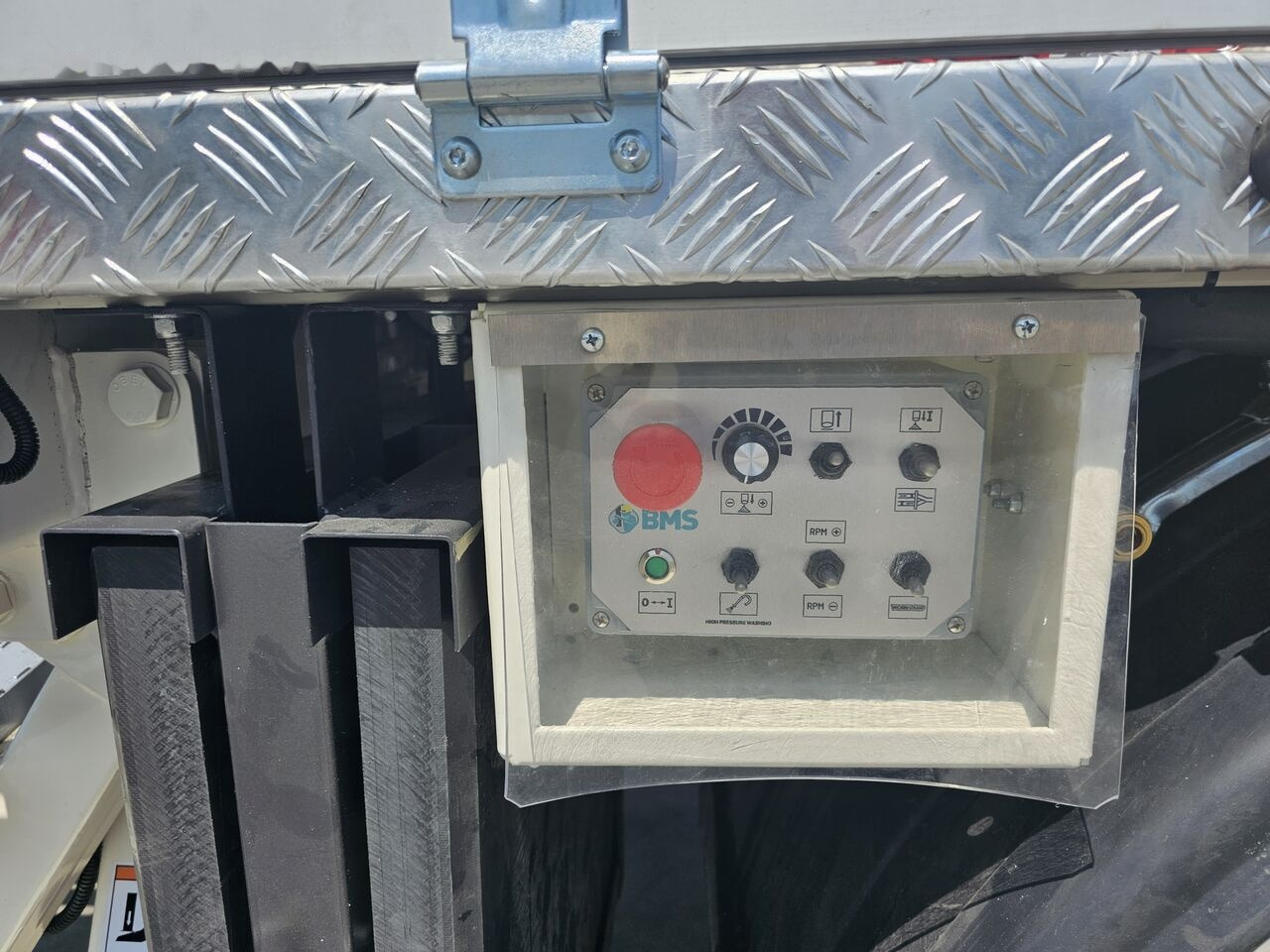 New Concrete pump truck DAF LF 310: picture 24