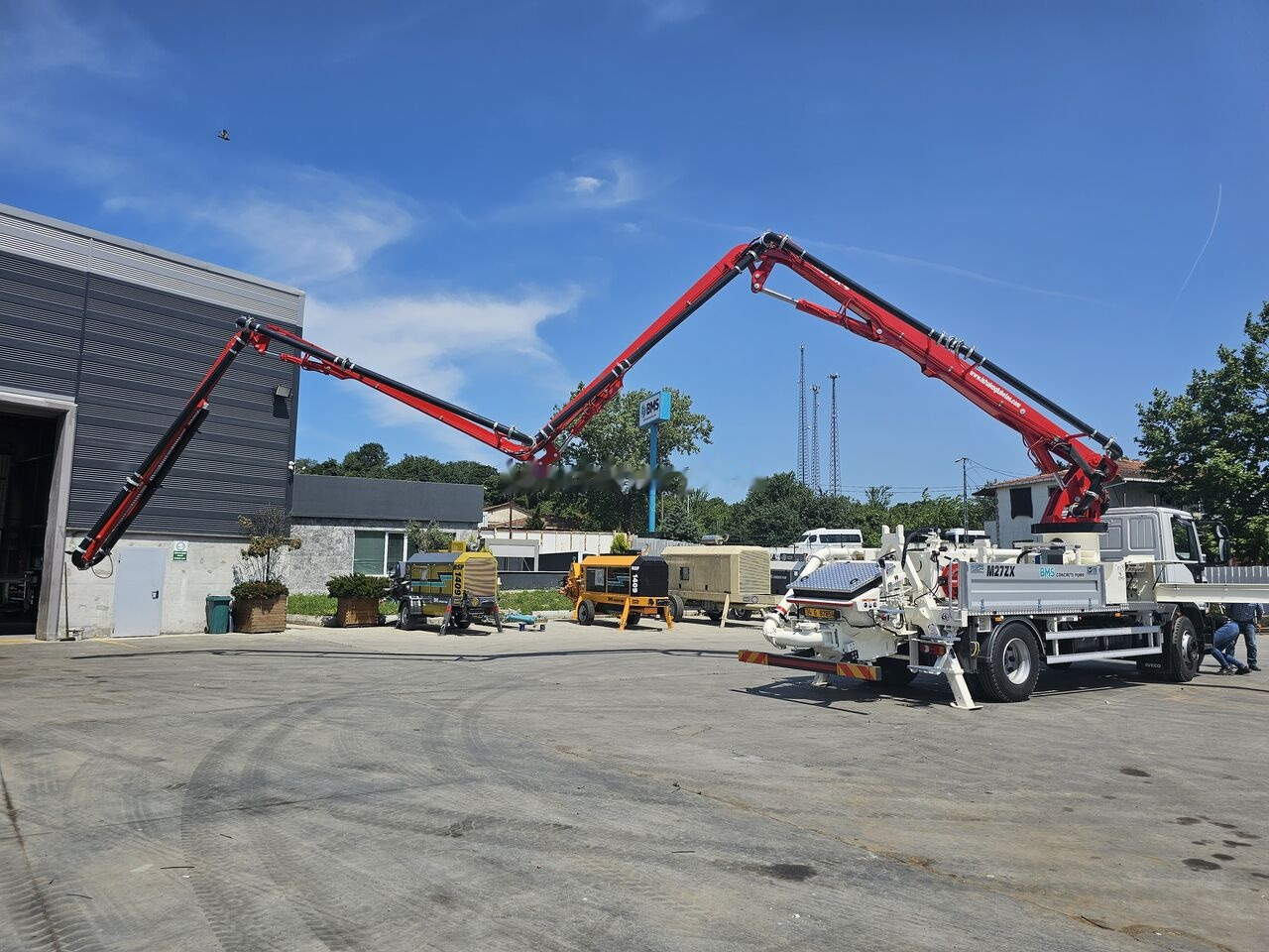 New Concrete pump truck DAF LF 310: picture 21