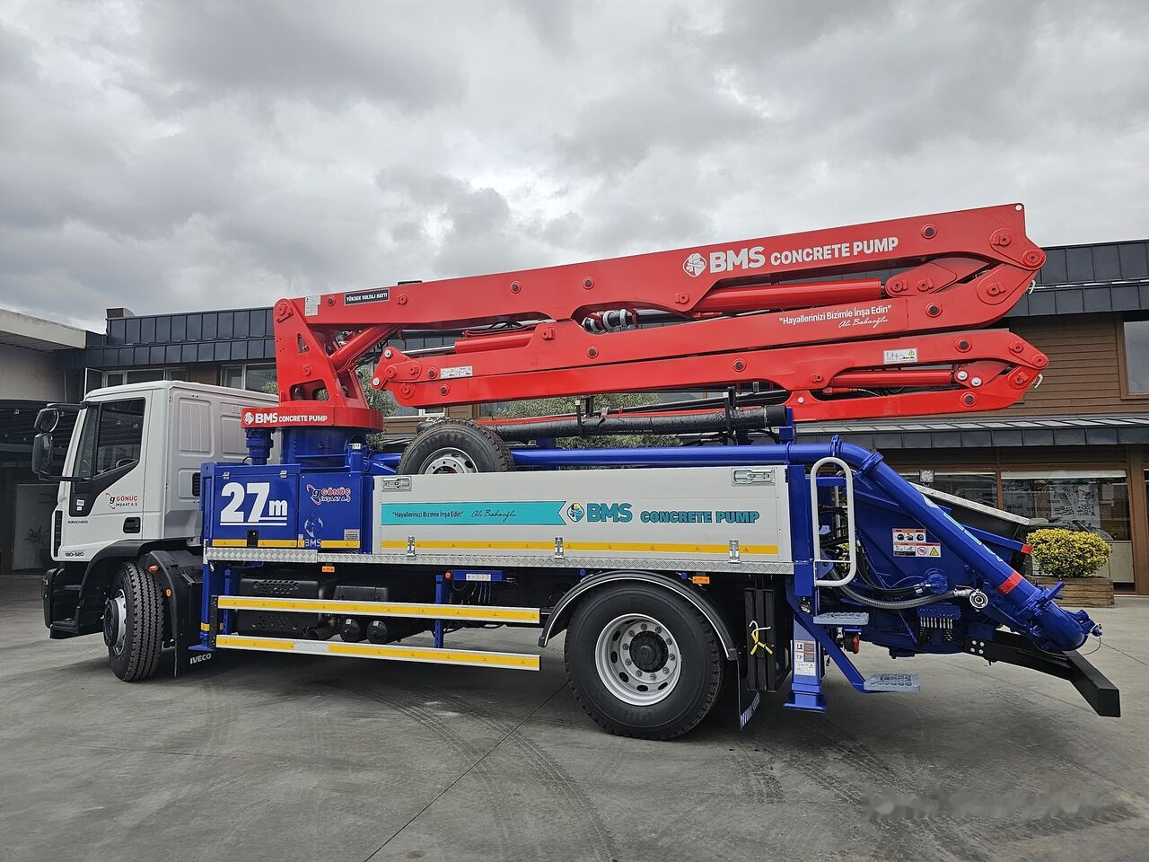 New Concrete pump truck DAF LF 310: picture 13