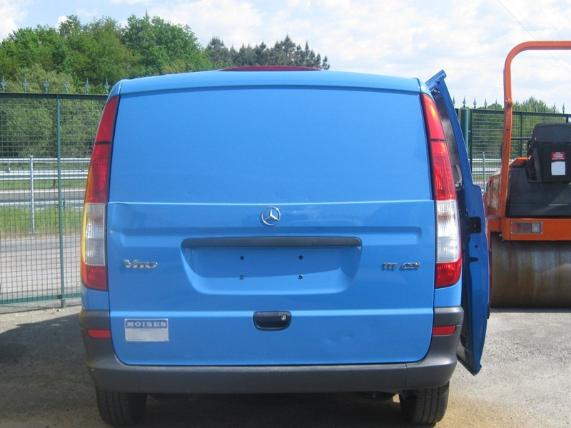 FURGONETA FRIGORIFICA MERCEDES VITO111 CDI - Refrigerated van: picture 4 FURGONETA FRIGORIFICA MERCEDES VITO111 CDI - Refrigerated van: picture 4