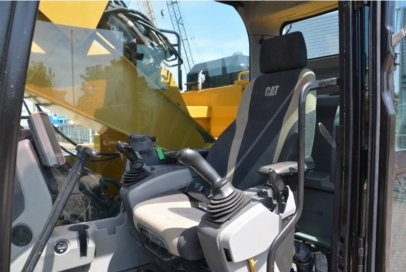 Crawler excavator Cat 325 FL CR: picture 9