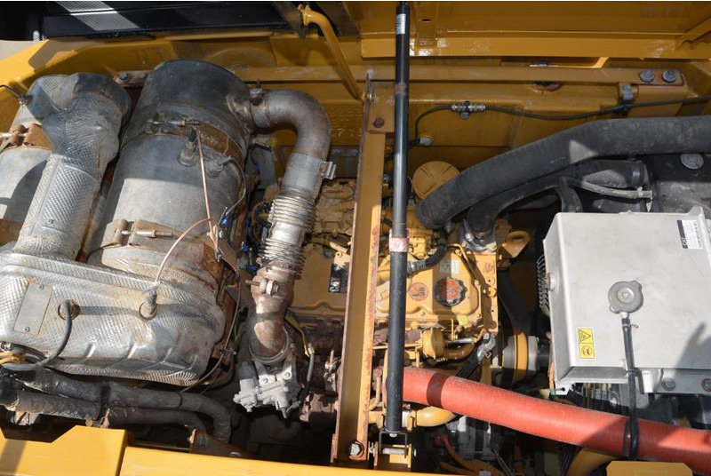 Crawler excavator Cat 325 FL CR: picture 14