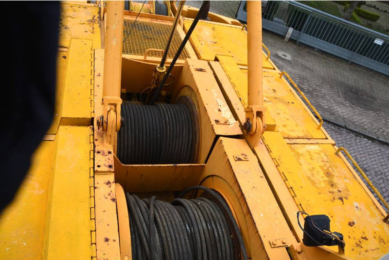 Crawler crane Liebherr HS 841 HD: picture 13