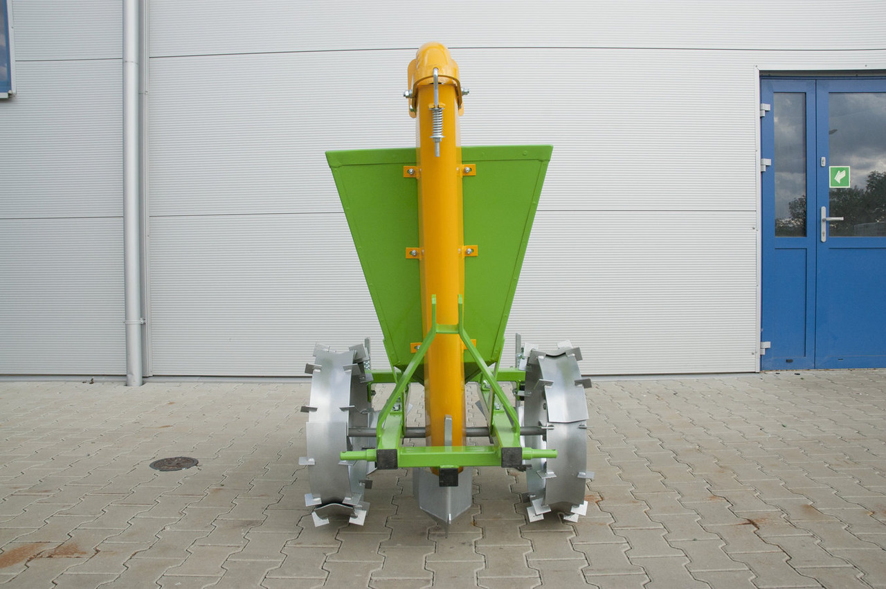 Bomet Sadzarka jednorzędowa / Einreihige Pflanzmaschine / Single row planter / Однорядная сеялка - Potato planter: picture 4 Bomet Sadzarka jednorzędowa / Einreihige Pflanzmaschine / Single row planter / Однорядная сеялка - Potato planter: picture 4