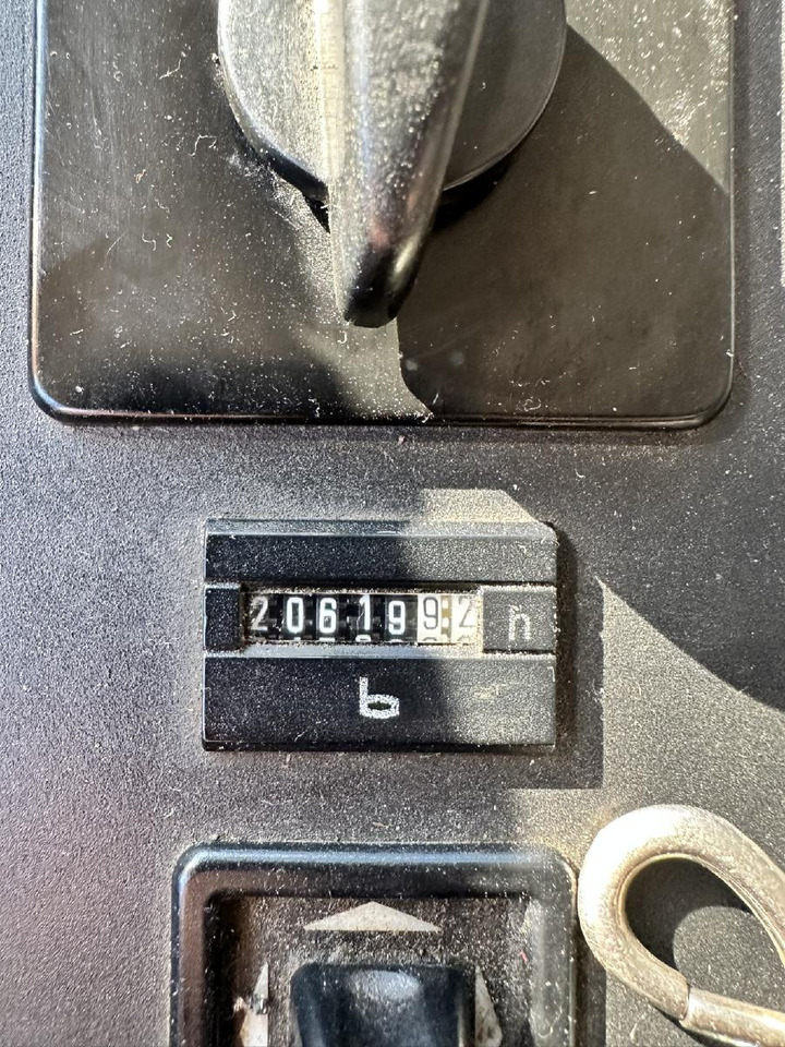 Mobile crane Liebherr LTM 1040-2.1 (06 - 051 510): picture 13