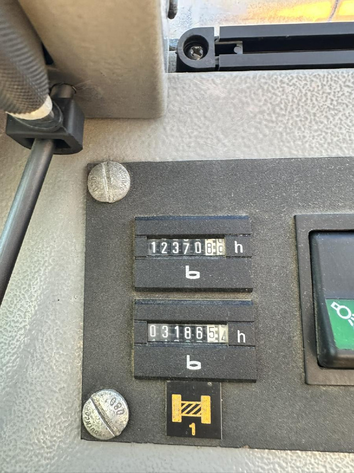 Mobile crane Liebherr LTM 1040-2.1 (06 - 051 510): picture 15