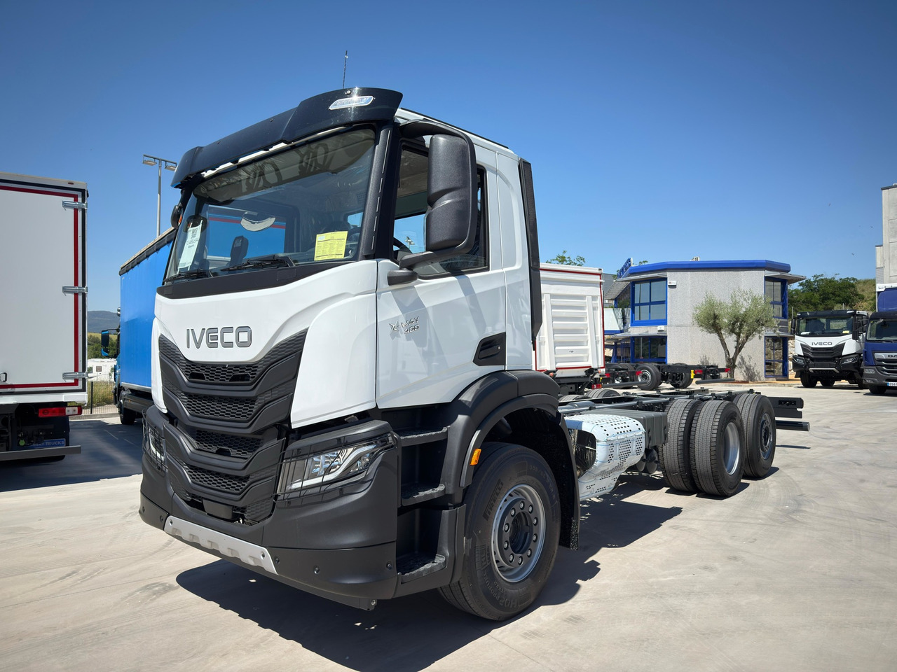 IVECO AD280X40 YPS ON X-WAY E6 (Chassis) - Cab chassis truck: picture 1 IVECO AD280X40 YPS ON X-WAY E6 (Chassis) - Cab chassis truck: picture 1