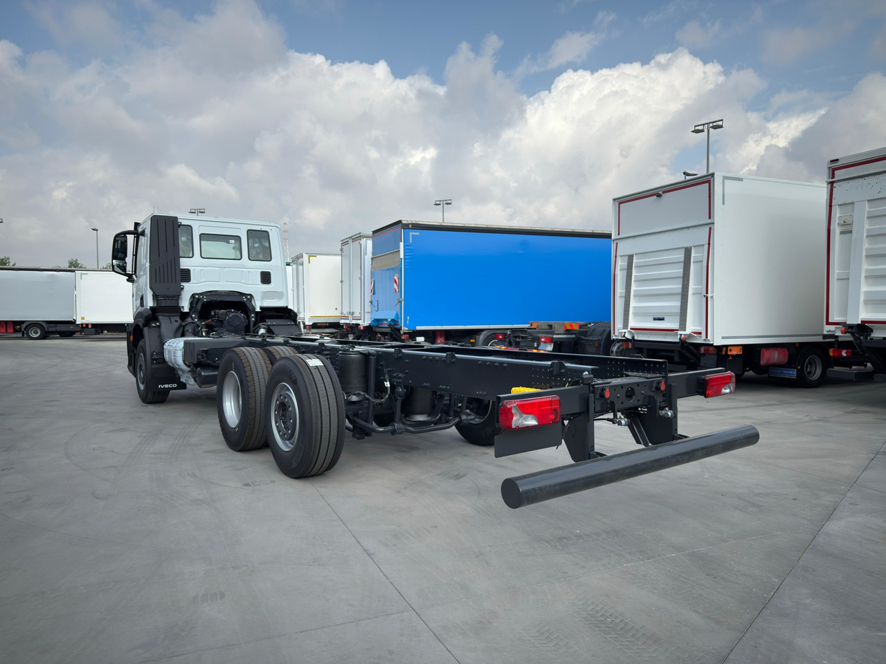 IVECO AD280X40 YPS ON X-WAY E6 (Chassis) - Cab chassis truck: picture 5 IVECO AD280X40 YPS ON X-WAY E6 (Chassis) - Cab chassis truck: picture 5