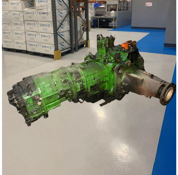 John Deere - Axle and parts: picture 3 John Deere - Axle and parts: picture 3