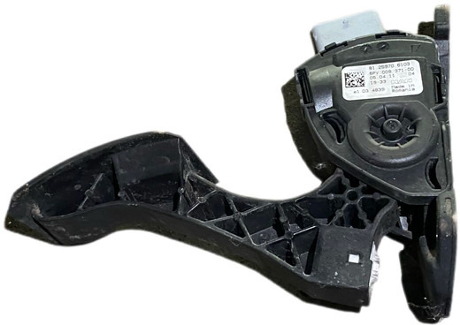 MAN - Pedal: picture 3 MAN - Pedal: picture 3