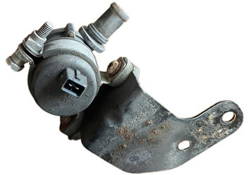 Mercedes-Benz - Coolant pump: picture 3 Mercedes-Benz - Coolant pump: picture 3