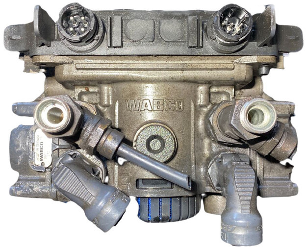 Iveco Brake control valve - Spare parts: picture 2 Iveco Brake control valve - Spare parts: picture 2