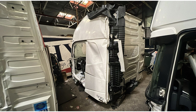 Volvo FH AERO - Cab and interior: picture 2 Volvo FH AERO - Cab and interior: picture 2