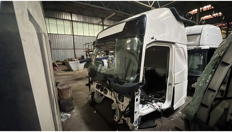 Volvo FH AERO - Cab and interior: picture 3 Volvo FH AERO - Cab and interior: picture 3