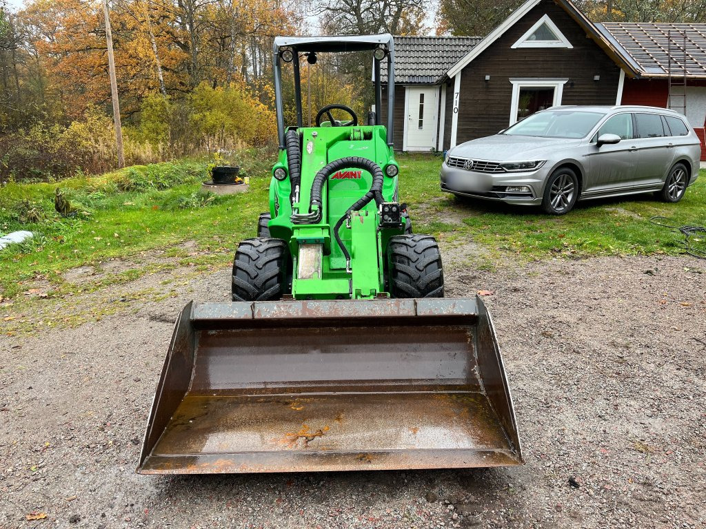 Avant 523 Optidrive med tillbehör - Skid steer loader: picture 2 Avant 523 Optidrive med tillbehör - Skid steer loader: picture 2