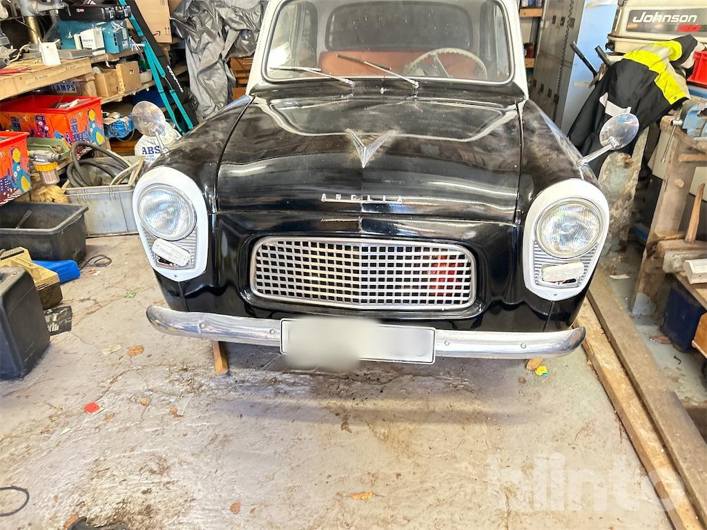 FORD 101 E ANGLIA - Car: picture 2 FORD 101 E ANGLIA - Car: picture 2
