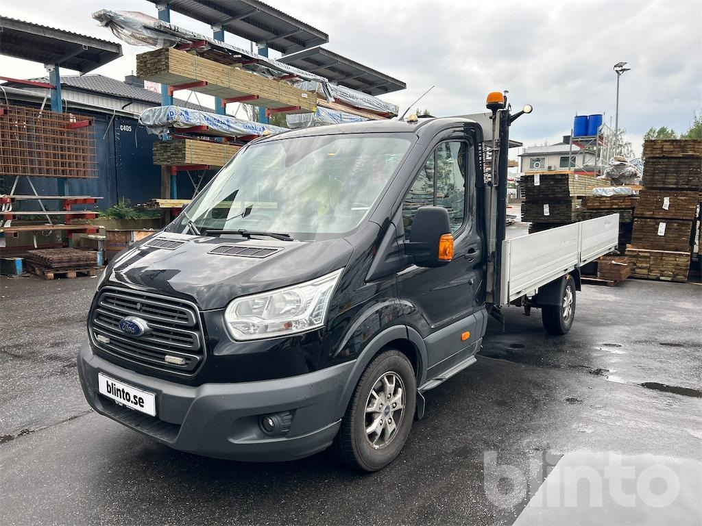 FORD TRANSIT med Fassi M20A.13 / Micro 20 - Flatbed van: picture 1 FORD TRANSIT med Fassi M20A.13 / Micro 20 - Flatbed van: picture 1
