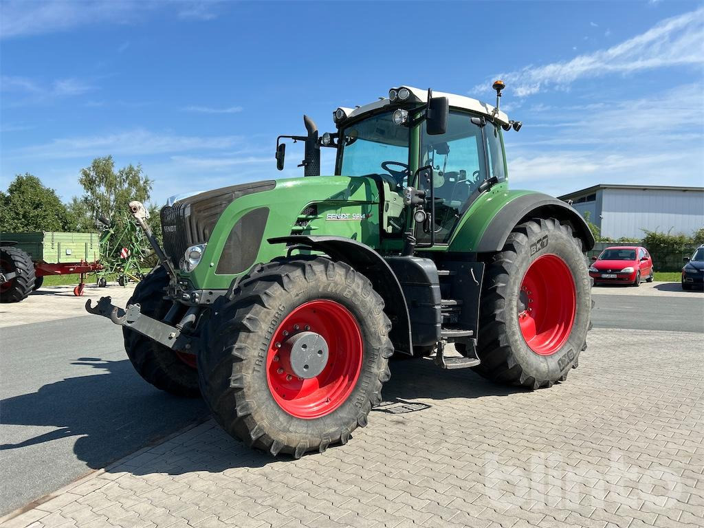 Fendt 924 Vario - Farm tractor: picture 1 Fendt 924 Vario - Farm tractor: picture 1