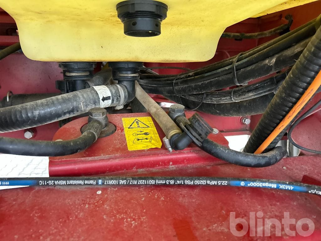 Sprayer Hardi Commander CM11 7000 I - Nybesiktigad: picture 40