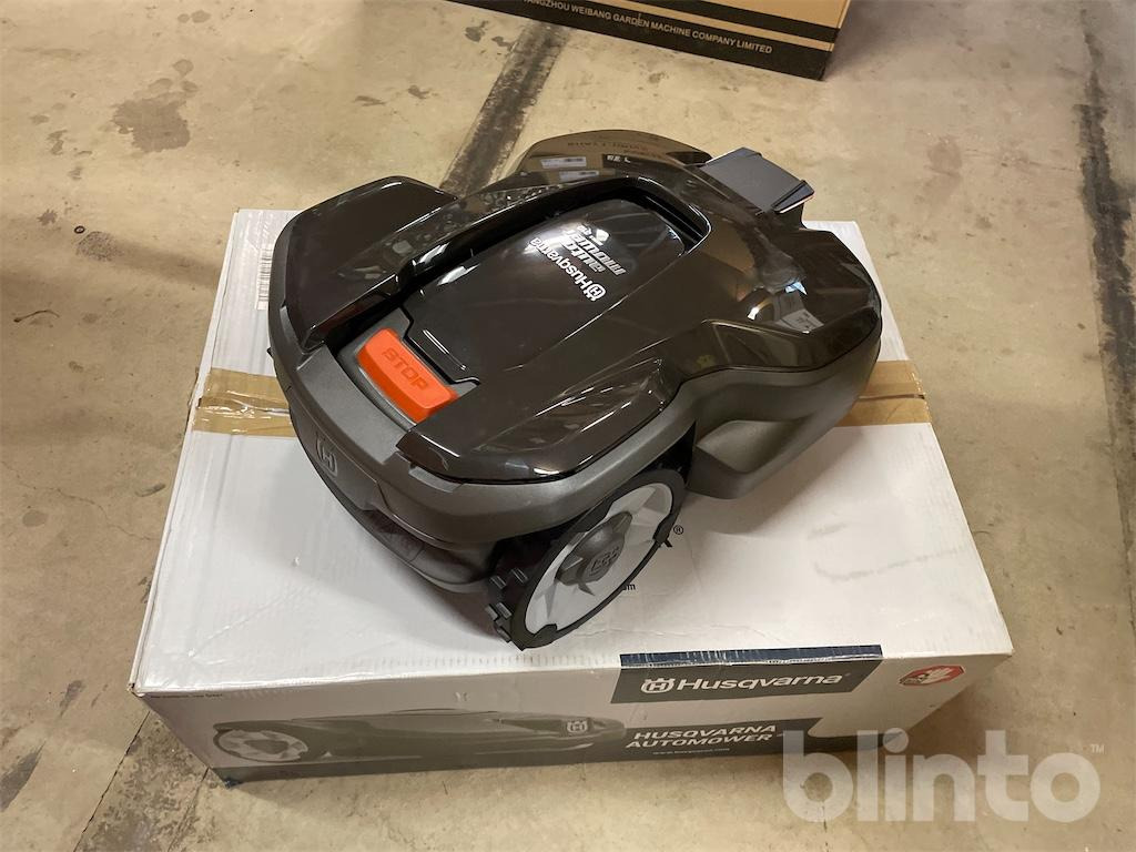 Husqvarna Automower 310 MARK II (2022) - Garden mower: picture 4 Husqvarna Automower 310 MARK II (2022) - Garden mower: picture 4