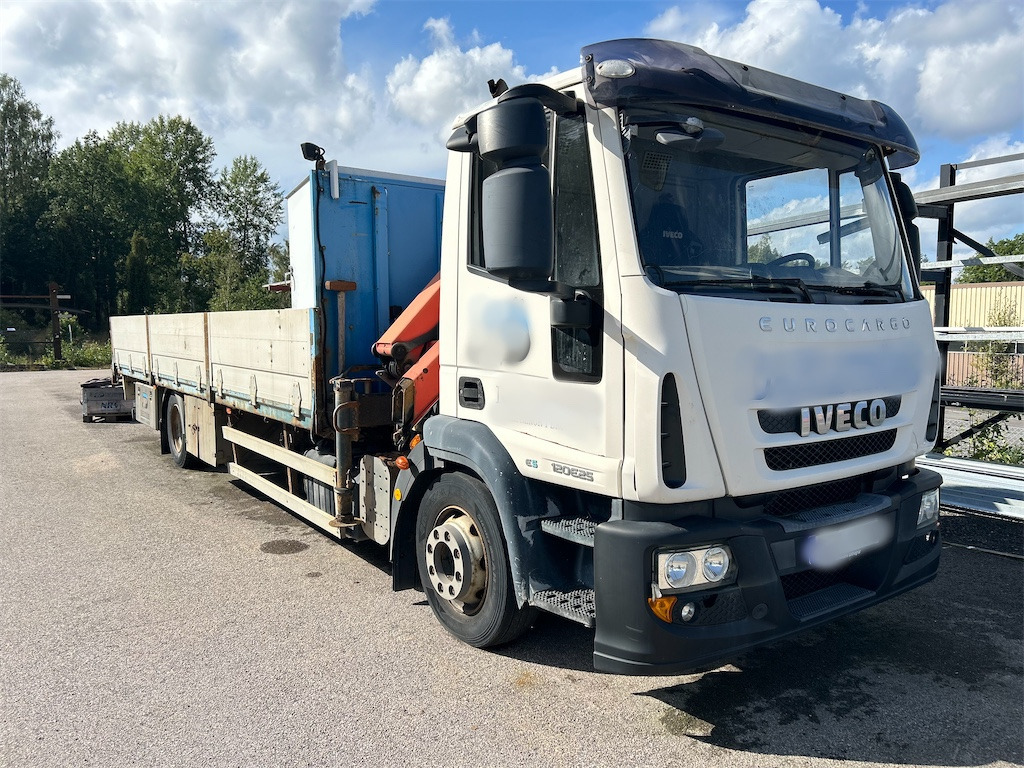 IVECO ML 120 E 25/P - Dropside/ Flatbed truck, Crane truck: picture 3 IVECO ML 120 E 25/P - Dropside/ Flatbed truck, Crane truck: picture 3