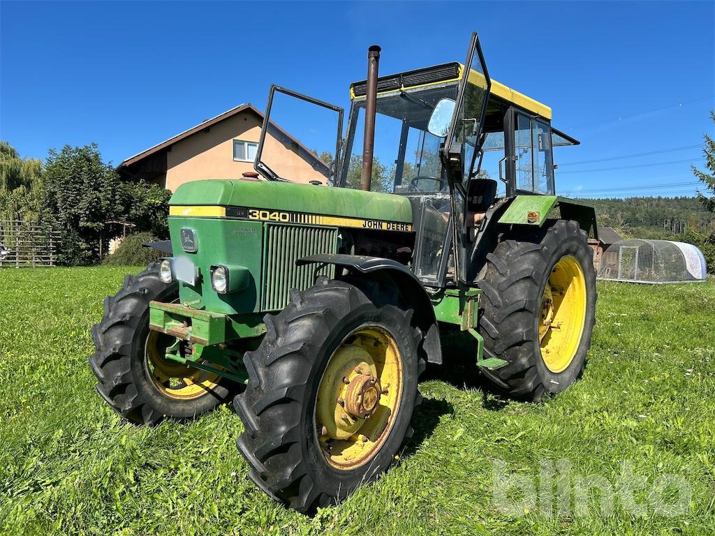 John Deere 3040 4WD - Farm tractor: picture 1 John Deere 3040 4WD - Farm tractor: picture 1