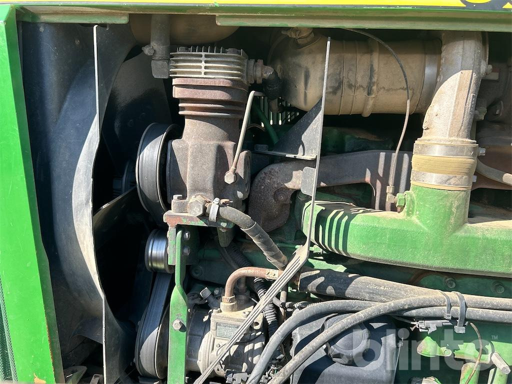 Farm tractor John Deere 7810 (US Modell, Bj. 1999): picture 50 Farm tractor John Deere 7810 (US Modell, Bj. 1999): picture 50