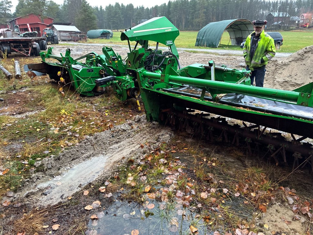 John Deere butterfly - Flail mower/ Mulcher: picture 1 John Deere butterfly - Flail mower/ Mulcher: picture 1
