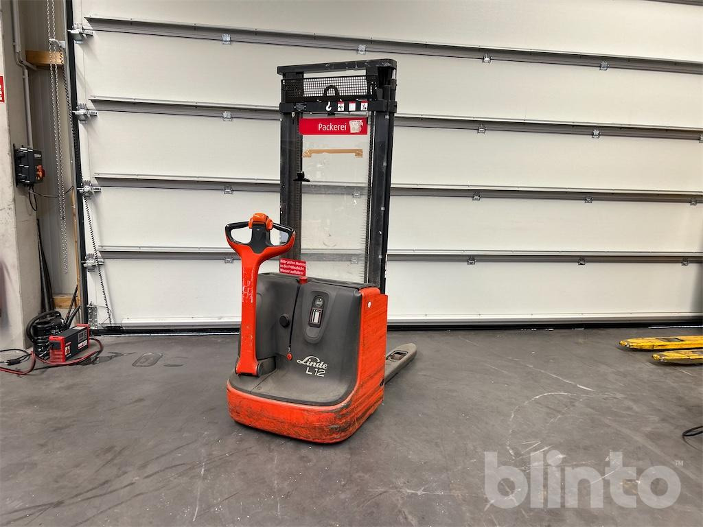 Linde L12 (2016) - Stacker: picture 3 Linde L12 (2016) - Stacker: picture 3