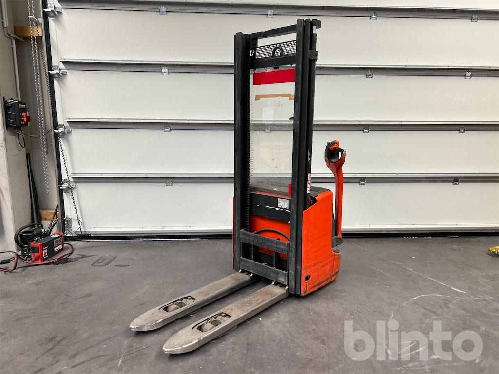 Linde L12 (2016) - Stacker: picture 1 Linde L12 (2016) - Stacker: picture 1