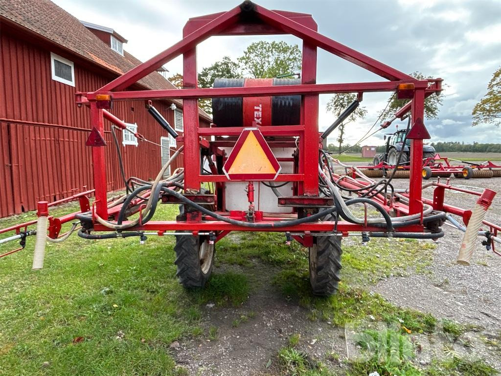 Lindus 2000 L - Trailed sprayer: picture 4 Lindus 2000 L - Trailed sprayer: picture 4