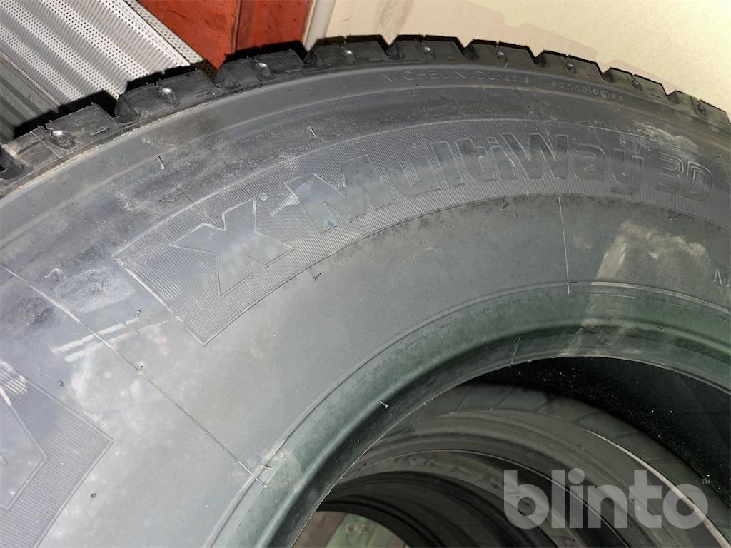 MichelinX Multiway 3D 295/80R22,5 - Tire for Truck: picture 3 MichelinX Multiway 3D 295/80R22,5 - Tire for Truck: picture 3