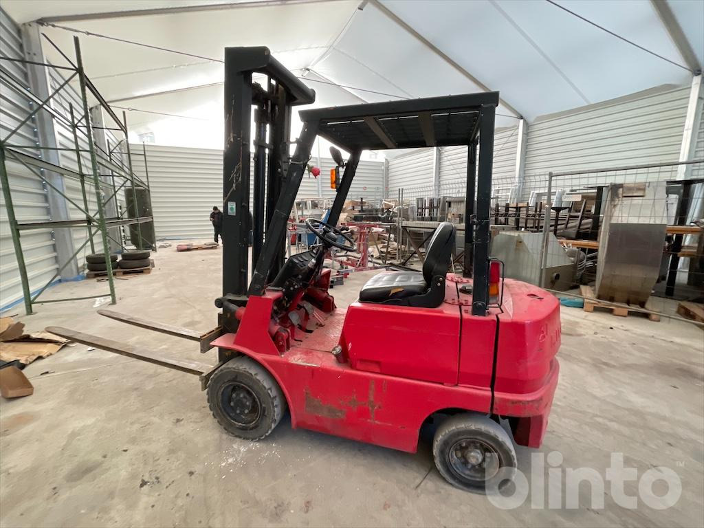 Mitsubishi FD15 - Forklift: picture 4 Mitsubishi FD15 - Forklift: picture 4