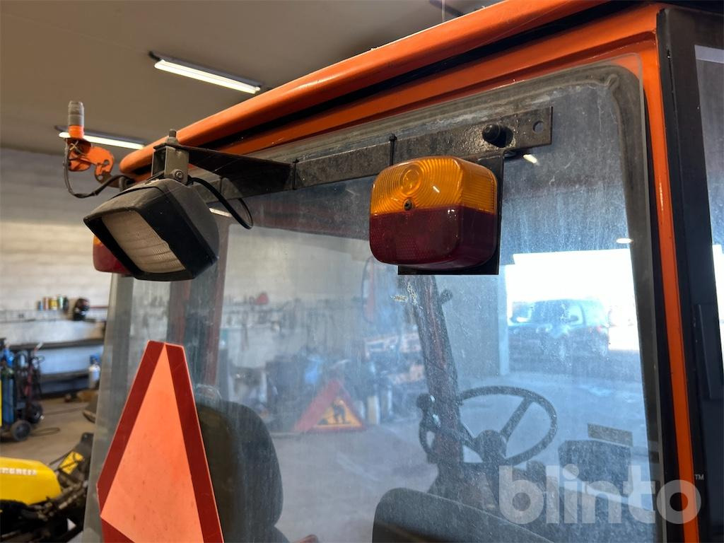 Municipal/ Special vehicle HOLDER C340 Digital: picture 32