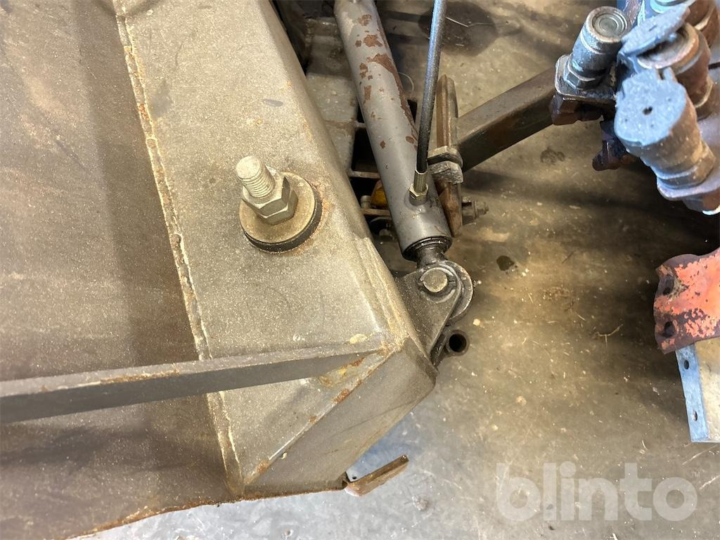Municipal/ Special vehicle HOLDER C340 Digital: picture 10
