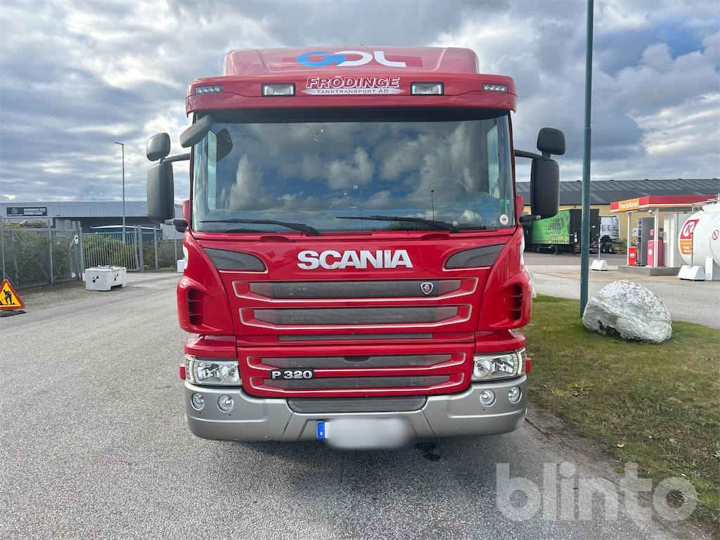 SCANIA P320LB6X2*4HNB - Garbage truck: picture 3 SCANIA P320LB6X2*4HNB - Garbage truck: picture 3