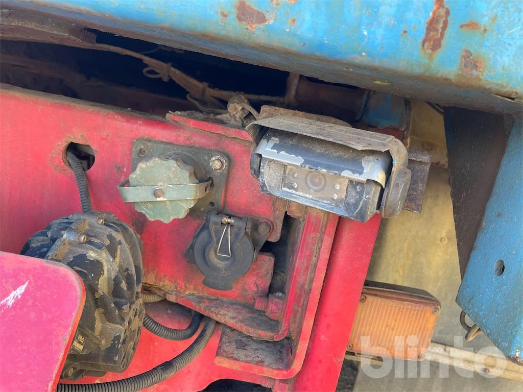 Truck SCANIA P420 LB6X2 4HNB: picture 34