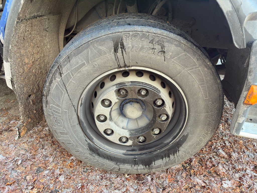 Truck VOLVO FE-320 6*2: picture 44