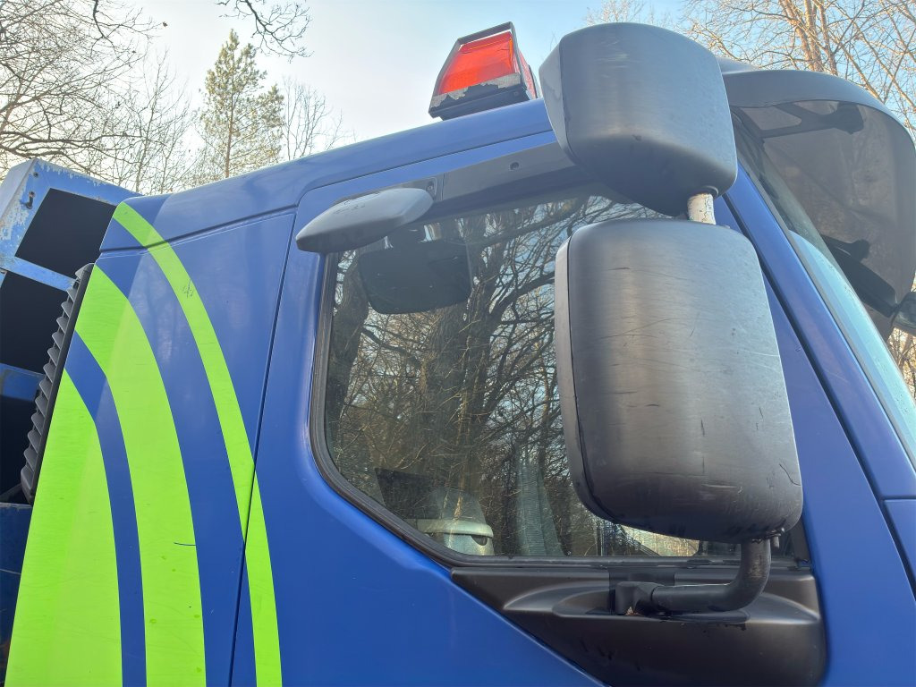 Truck VOLVO FE-320 6*2: picture 42