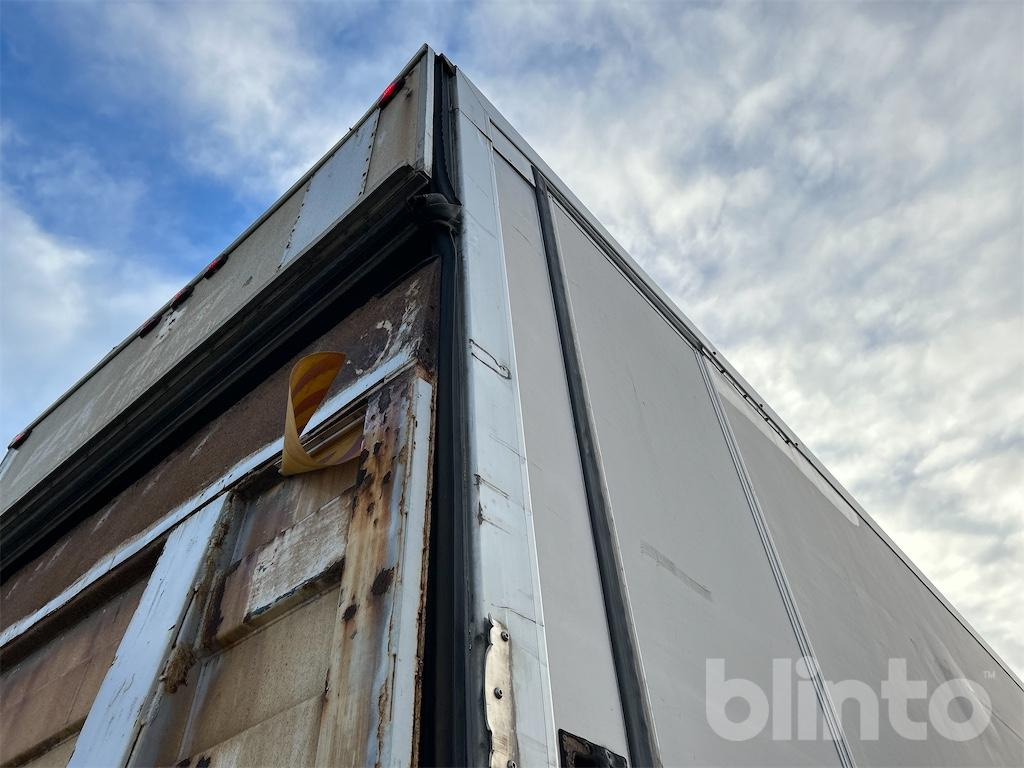 Truck VOLVO FM-340 4X2: picture 41