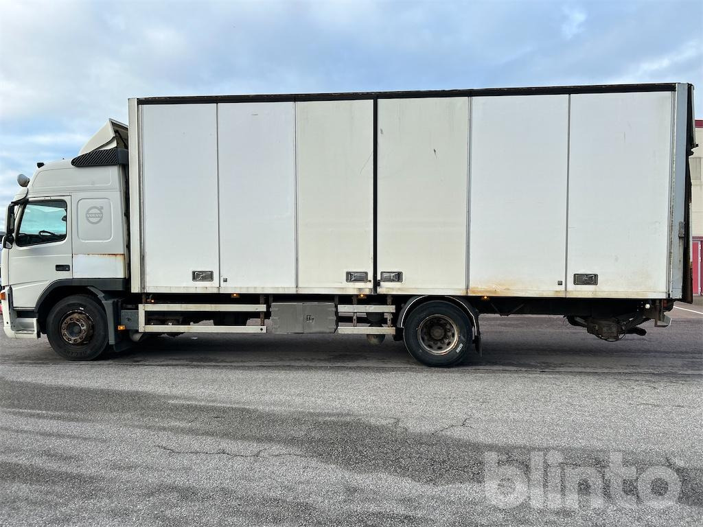 Truck VOLVO FM-340 4X2: picture 8