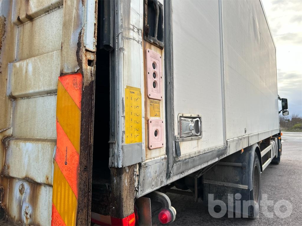 Truck VOLVO FM-340 4X2: picture 40